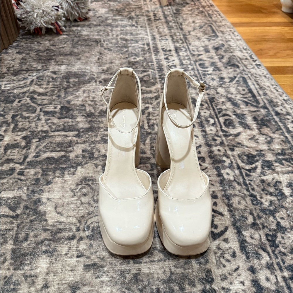 Circus by Sam Edelman Bailey Cream Platform Shoes size 10 - Picture 3 of 10